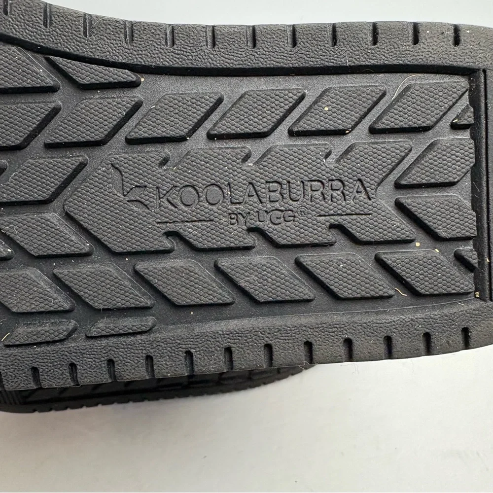 Koolaburra by Ugg Black Suede Snow Boots Koola Tall Kids size 3